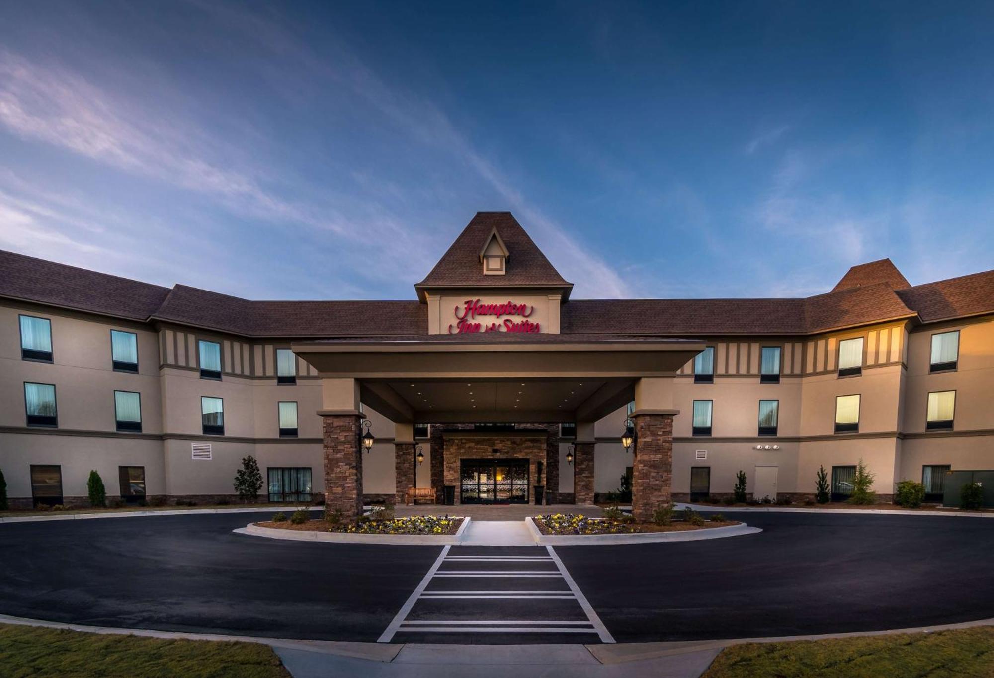 Hampton Inn & Suites Braselton Exterior photo