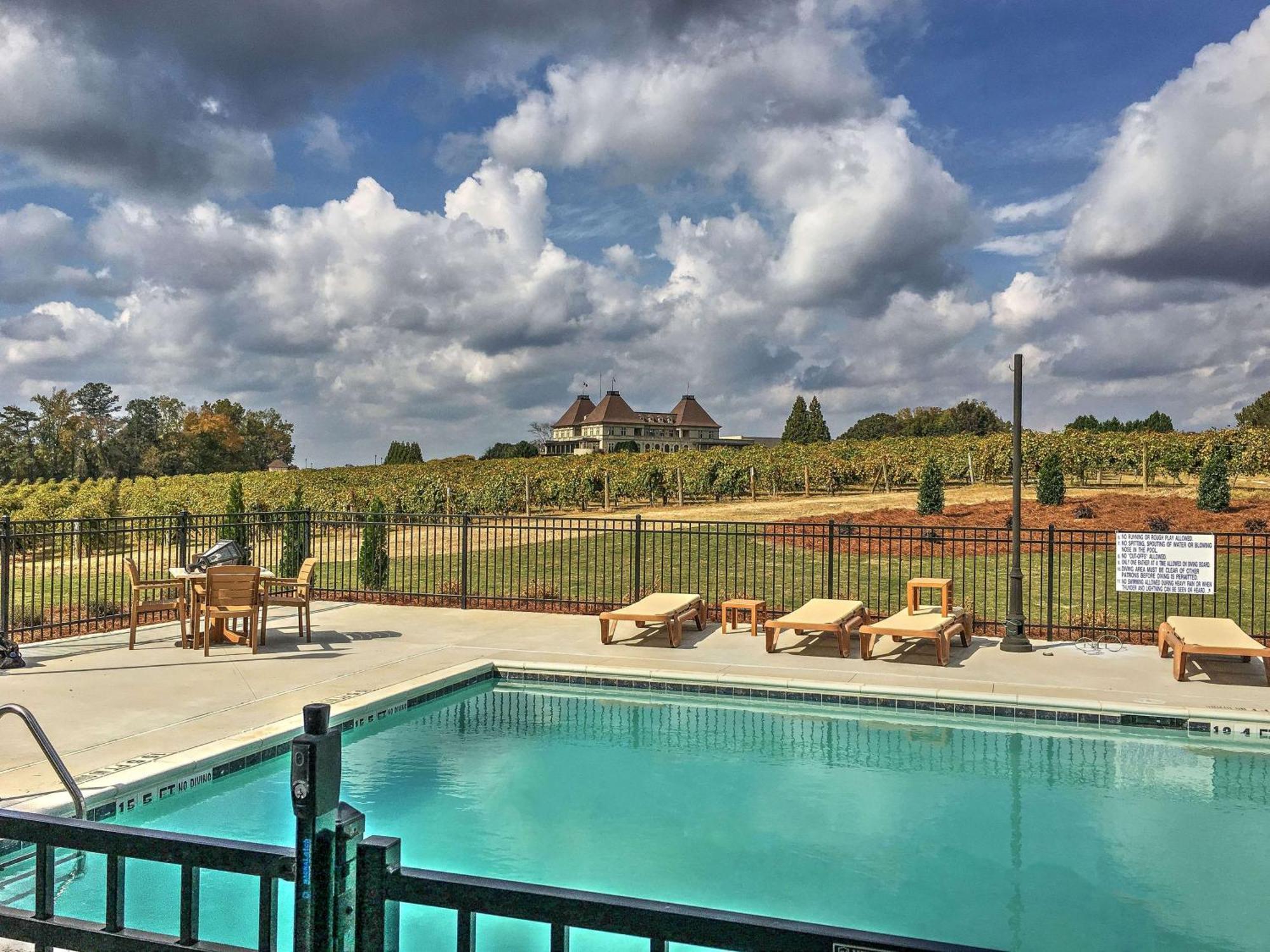 Hampton Inn & Suites Braselton Exterior photo